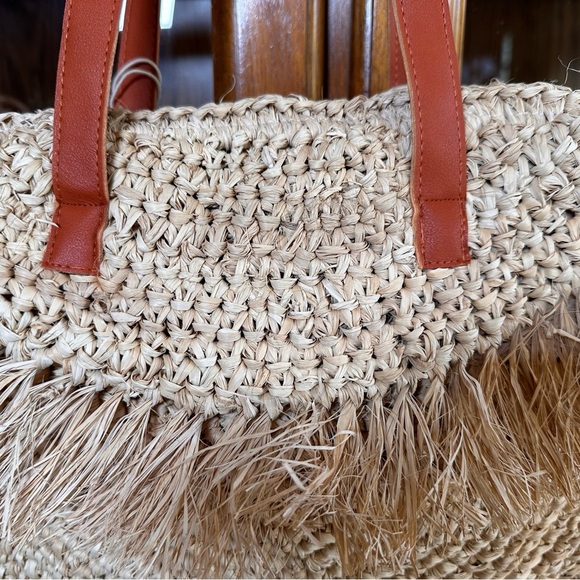 Straw Fringe Moon Tote - Picture 6 of 16